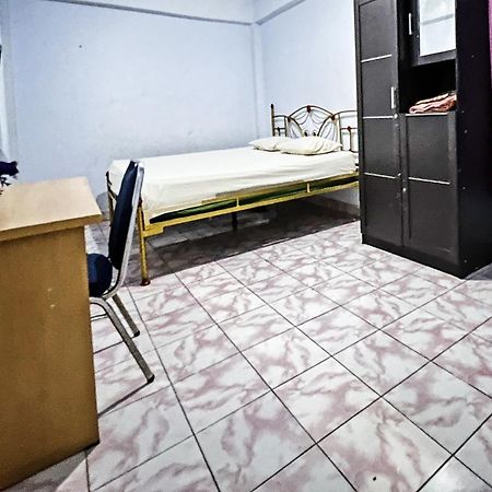 Oyo 91757 Surya Hotelneartaman Anggrek Pkk Watansoppeng Lalabata المظهر الخارجي الصورة