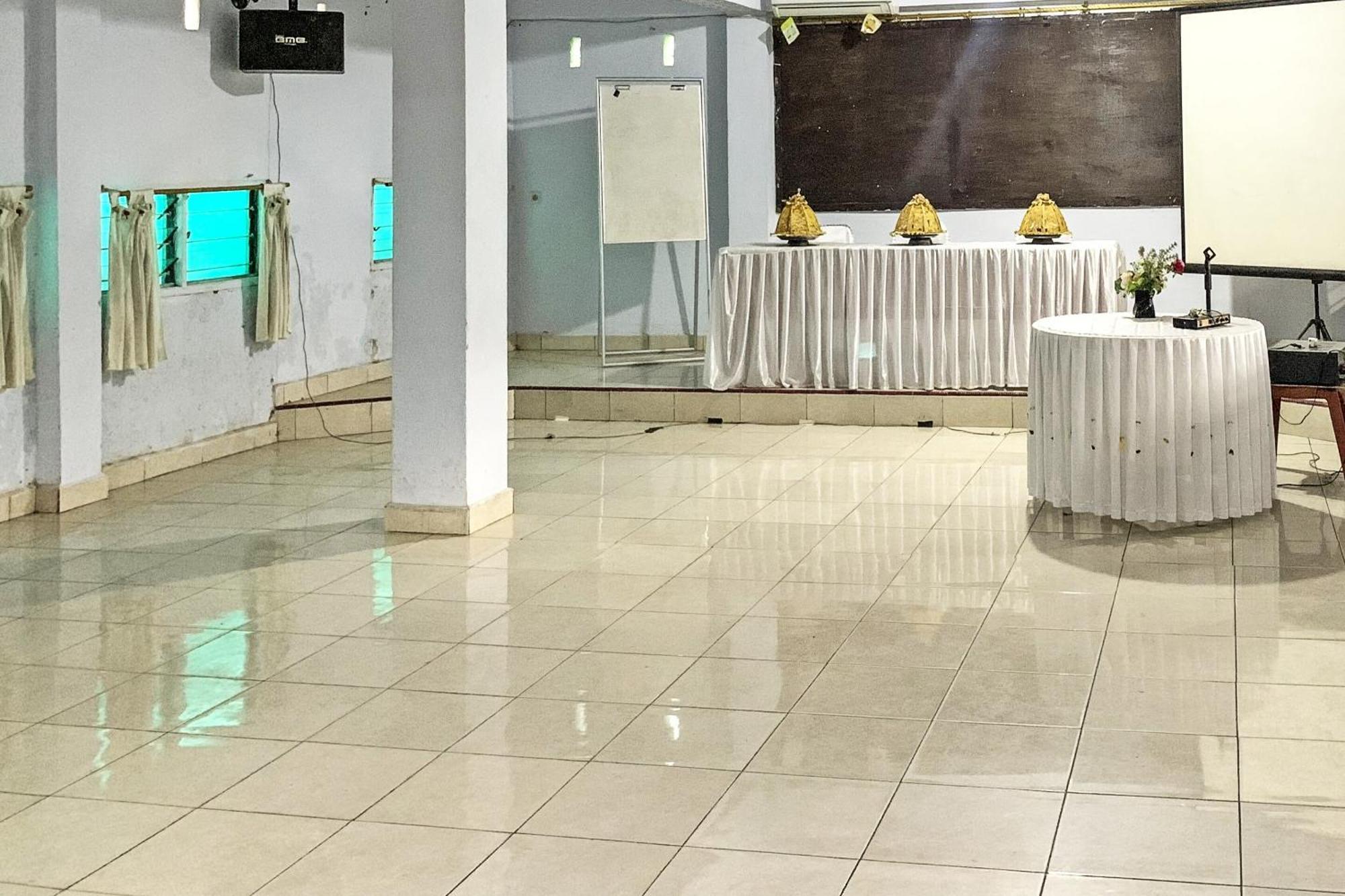 Oyo 91757 Surya Hotelneartaman Anggrek Pkk Watansoppeng Lalabata المظهر الخارجي الصورة
