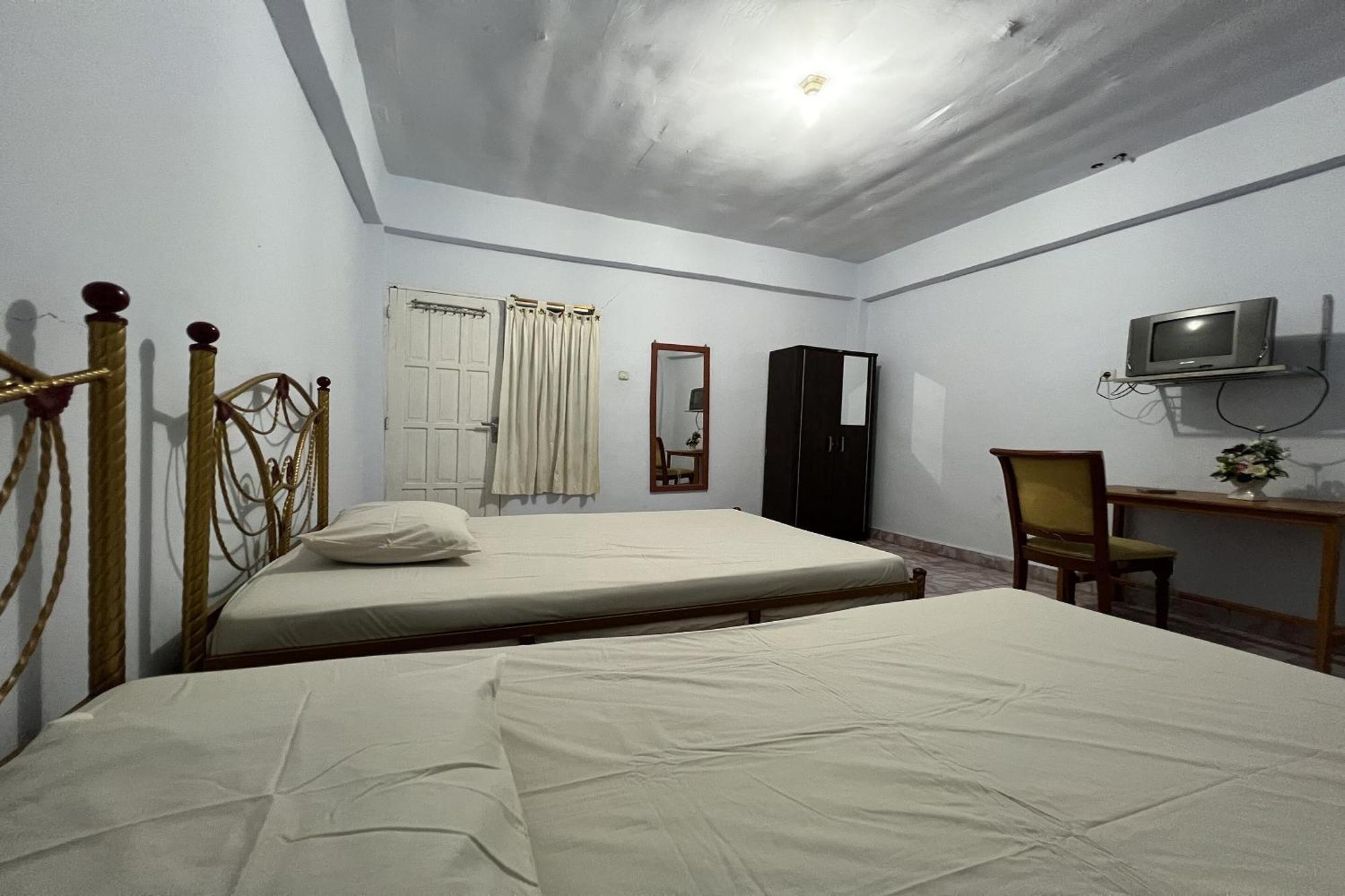 Oyo 91757 Surya Hotelneartaman Anggrek Pkk Watansoppeng Lalabata المظهر الخارجي الصورة